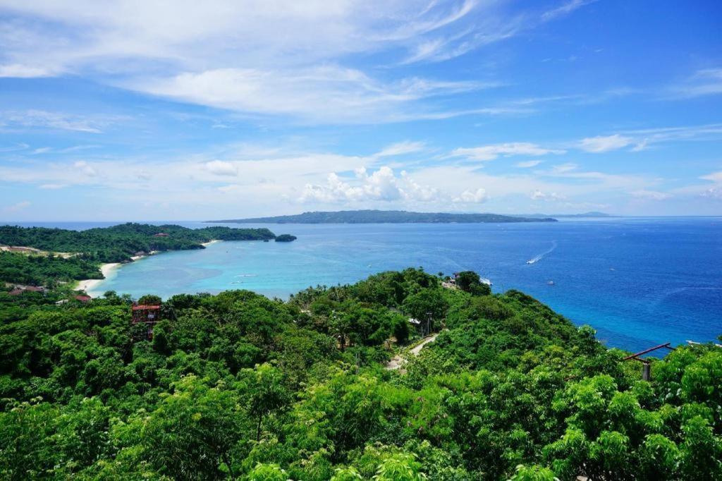 Resort Fiesta Haus Balabag (Boracay)